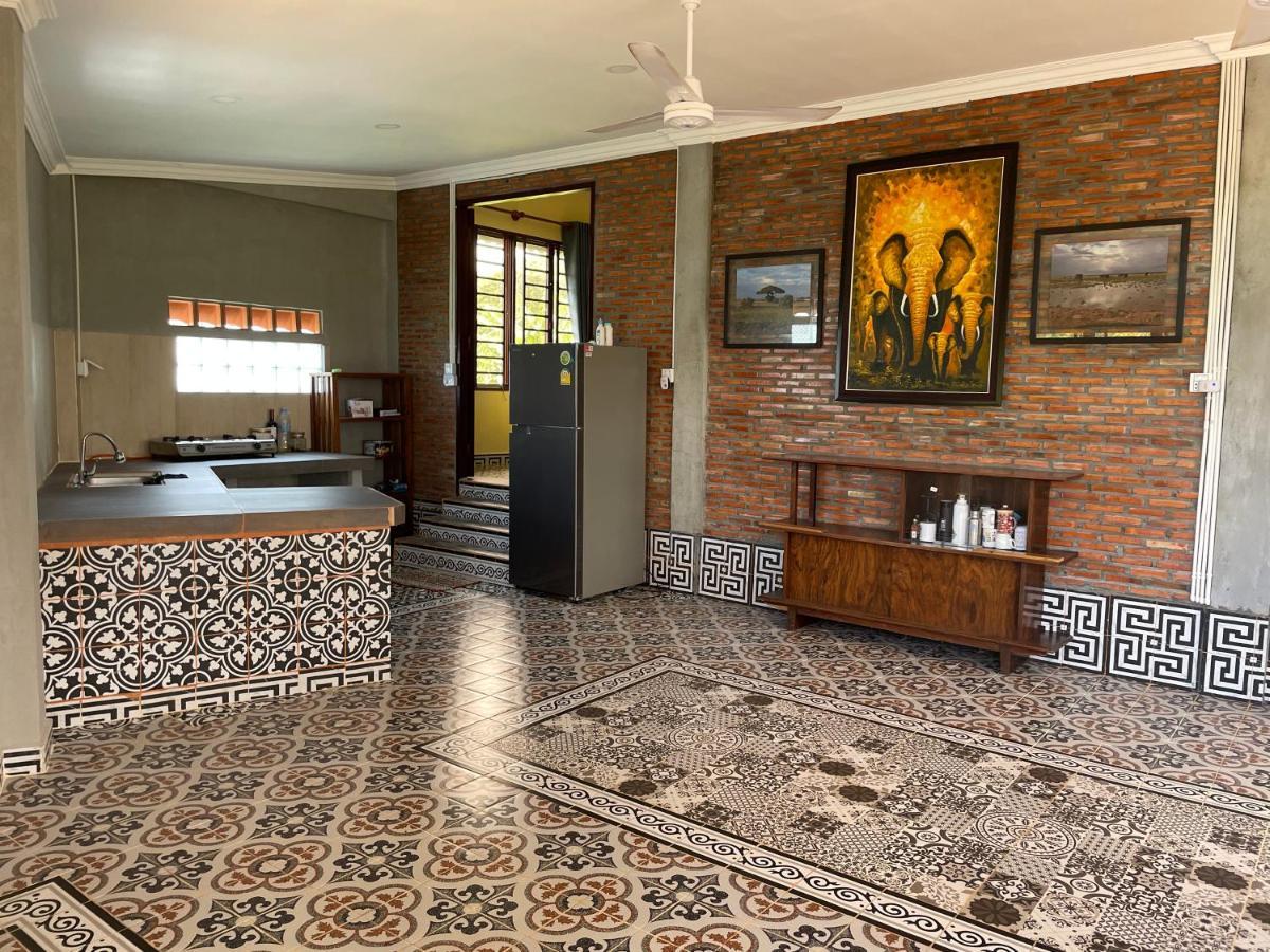 פנום פן Silk Island Homestay מראה חיצוני תמונה