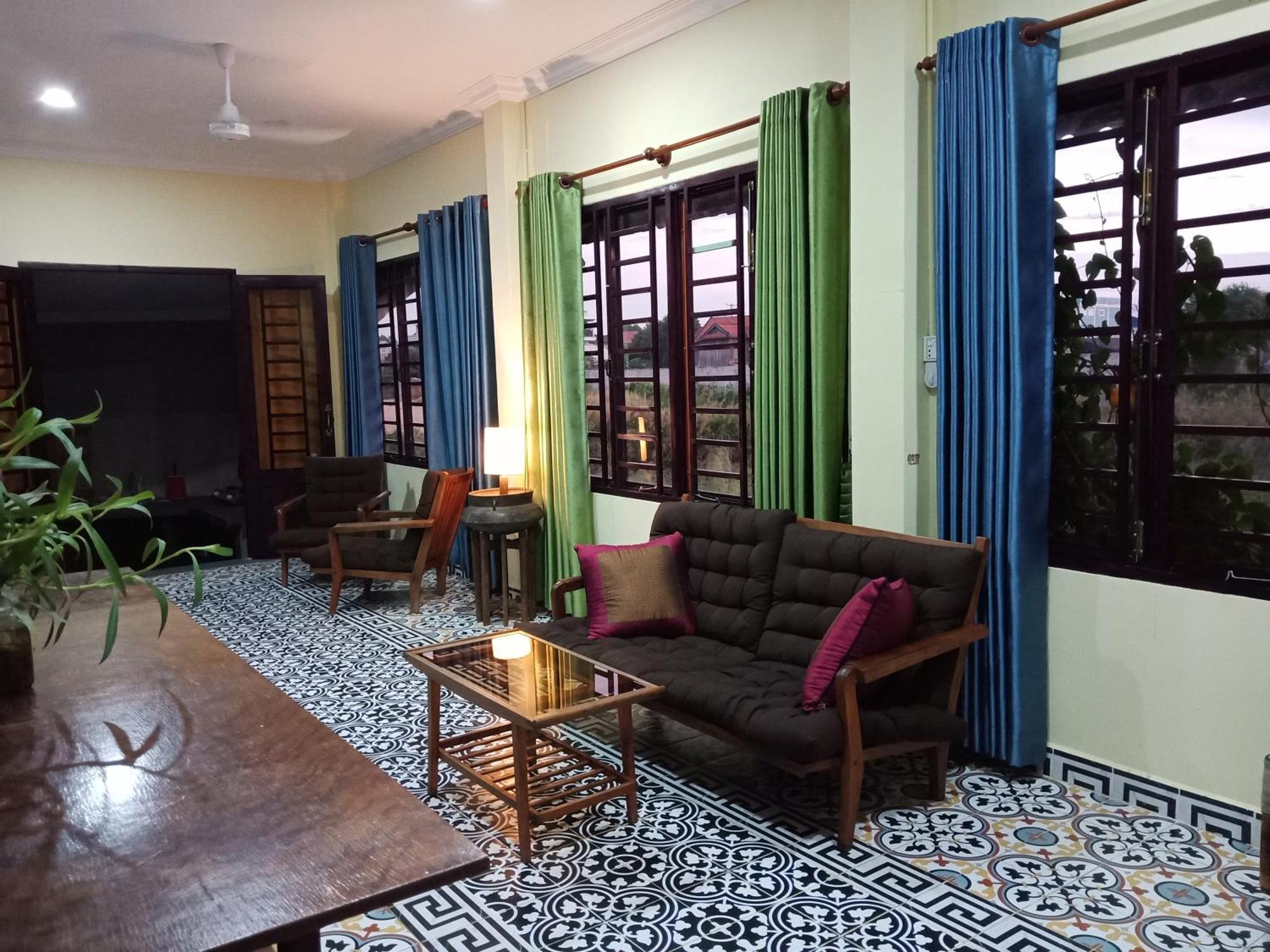 פנום פן Silk Island Homestay מראה חיצוני תמונה